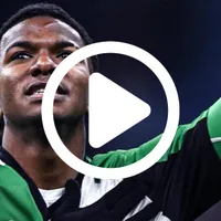 No se vio en la TV: la locura de Jeyland Mitchell en el camerino del Feyenoord tras eliminar al Milan