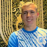 Carlos Mora hizo un pedido a su nuevo club.