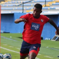 Fidel Escobar se encuentra en la mira de dos clubes fuera de Costa Rica