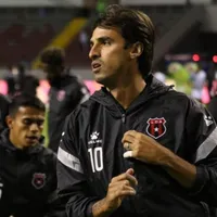 Bryan Ruiz pidió respaldar a Albert Rudé en Alajuelense