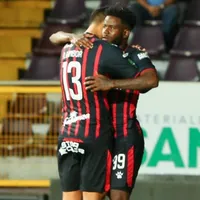 Freddy Góndola erró un penal y se repuso con un gol en el triunfo de Alajuelense [VIDEO]