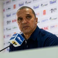 Lonnis contó la decisión de Saprissa.