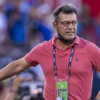 Hugo Pérez afirma al futbolista salvadoreño aún le falta algo para competir