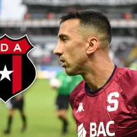 No pierde el tiempo: Saprissa aprovecha la renovación de Mariano Torres y le pega a Alajuelense