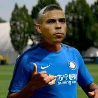 Rigoberto Rivas se cortó el cabello y homenajeó a Ronaldo Nazario