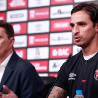 Bryan Ruiz todavía no extendió su contrato.