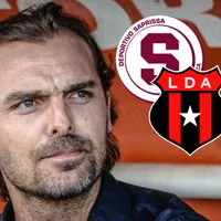 Andrés Carevic va por todo: Sporting está cerca de fichar al futbolista por el que se pelearon Saprissa y Alajuelense