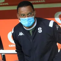 Myers: “El Clásico es una linda oportunidad para salir de esto”