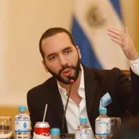 Nayib Bukele ordena proceder en contra de Tigo "con todo el peso de la ley"