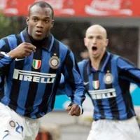 El día que todo el Manchester United quedó de rodillas ante David Suazo