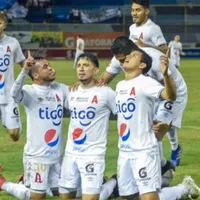 Alianza vapuleó al Alajuelense y se clasificó a siguiente ronda de la Copa Premier