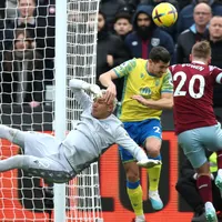 Keylor Navas y el Nottingham Forest se fueron goleados de su visita al West Ham (VIDEO)