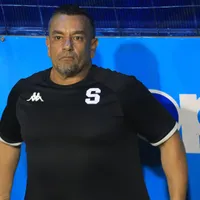 José Giacone muy preocupado por una dura lesión.