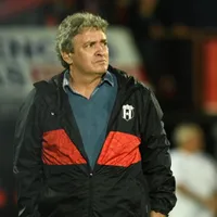 Óscar Ramírez se mete en una polémica.