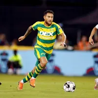 Joshua Pérez dio dos asistencias en el triunfo de su equipo. (Foto: Diario El Salvador)
