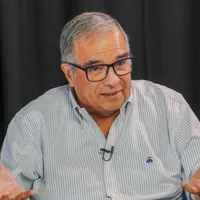 Roberto Artavia hace enojar a los manudos.