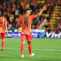 Marcel Hernández lanzó una amenaza para Saprissa y Alajuelense