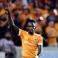Inglaterra: Fenerbahce tiene competencia en la puja por Alberth Elis