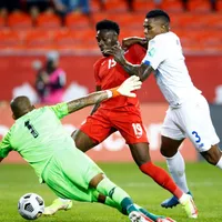 Harold Cummings recibe fuertes críticas por el error cometido ante Canadá