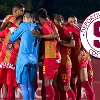 Futbolista de Herediano arremete contra Saprissa.