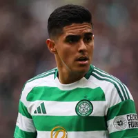 Luis Palma con la camisa del Celtic.