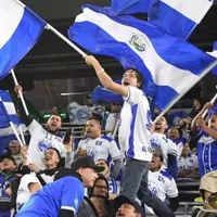 El fútbol salvadoreño podría volver con público en los estadios