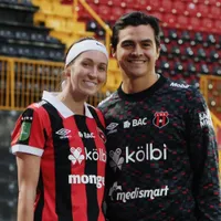 Diego Campos revela cómo Kari Nicole lo ayuda a ser el goleador de Alajuelense