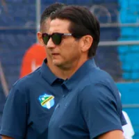 Ronald González es defendido por una de sus figuras en medio del mal momento de Comunicaciones