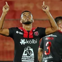 Alajuelense ganó con dos goles de Johan Venegas
