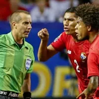 Por qué Mark Geiger fue considerado el villano de la selección de Panamá en la Copa Oro 2015