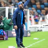 El técnico de la Selección Femenina de El Salvador asegura que su equipo aprendió a perder