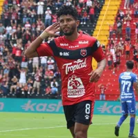 Alajuelense gana y se perfila para dejarse el liderato de primera fase