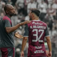 Wanchope recibe su primer refuerzo.