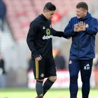Bryan Oviedo fue descartado por completo en Sunderland