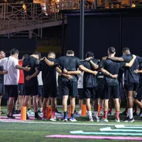 Alajuelense quiere asegurarse un futbolista hasta su retiro.