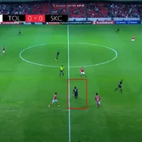 ¡Brillante! Roger Espinoza dio una asistencia de lujo anoche contra Toluca