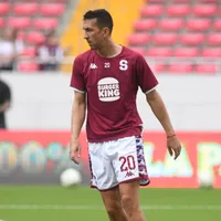 Mariano Torres en problema en Saprissa.