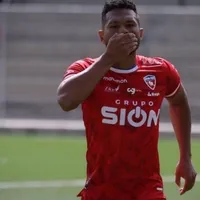 Rolando Blackburn se estrena como goleador con Royal Pari [VIDEO]