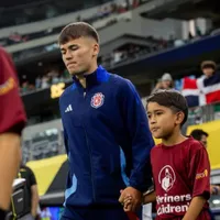 Manfred Ugalde no es reconocido al igual que otro futbolista.