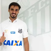 Oficial: Bryan Ruiz firma con Santos hasta final de 2020