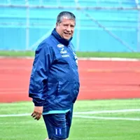Hernán Gómez fue muy crítico con el estado actual de las canchas de fútbol en Honduras