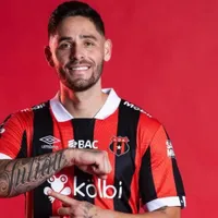 Jonathan Moya elige: ¿Alajuelense o Saprissa?
