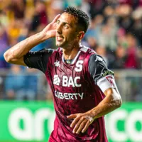Decisión tomada: Mariano Torres regresa a Costa Rica para comunicarle su futuro a Saprissa