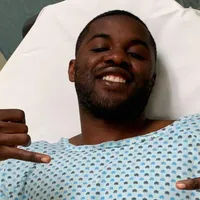 Joel Campbell fue operado con éxito de apendicitis