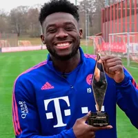 Alphonso Davies es elegido Jugador del Año en Concacaf