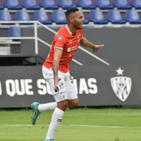 Ismael Díaz anota un doblete y sigue marcando revuelo en Ecuador [VIDEO]