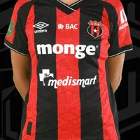 Fuera de Alajuelense: un anuncio oficial confirma la salida de una figura extranjera