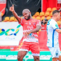La importante oferta que tiene Javon East para irse del Santos de Guápiles