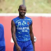 Oficial: Adolfo Machado vestirá la camiseta de un grande de Panamá en el 2023