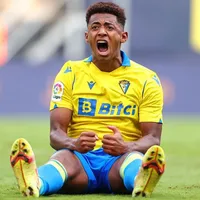 Choco Lozano brinda asistencia en importante victoria del Cádiz